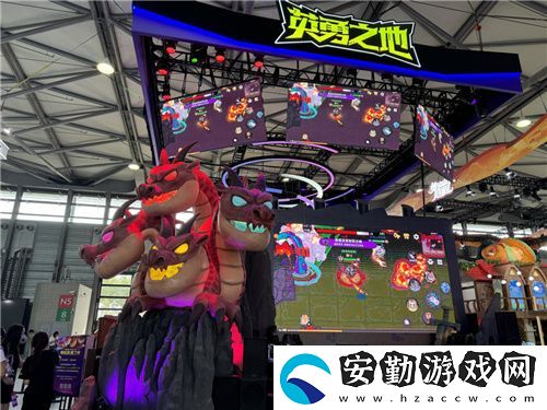 巨大魔龍吸引玩家排隊