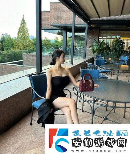 菊內(nèi)留香雙男主演繹奇妙情感友